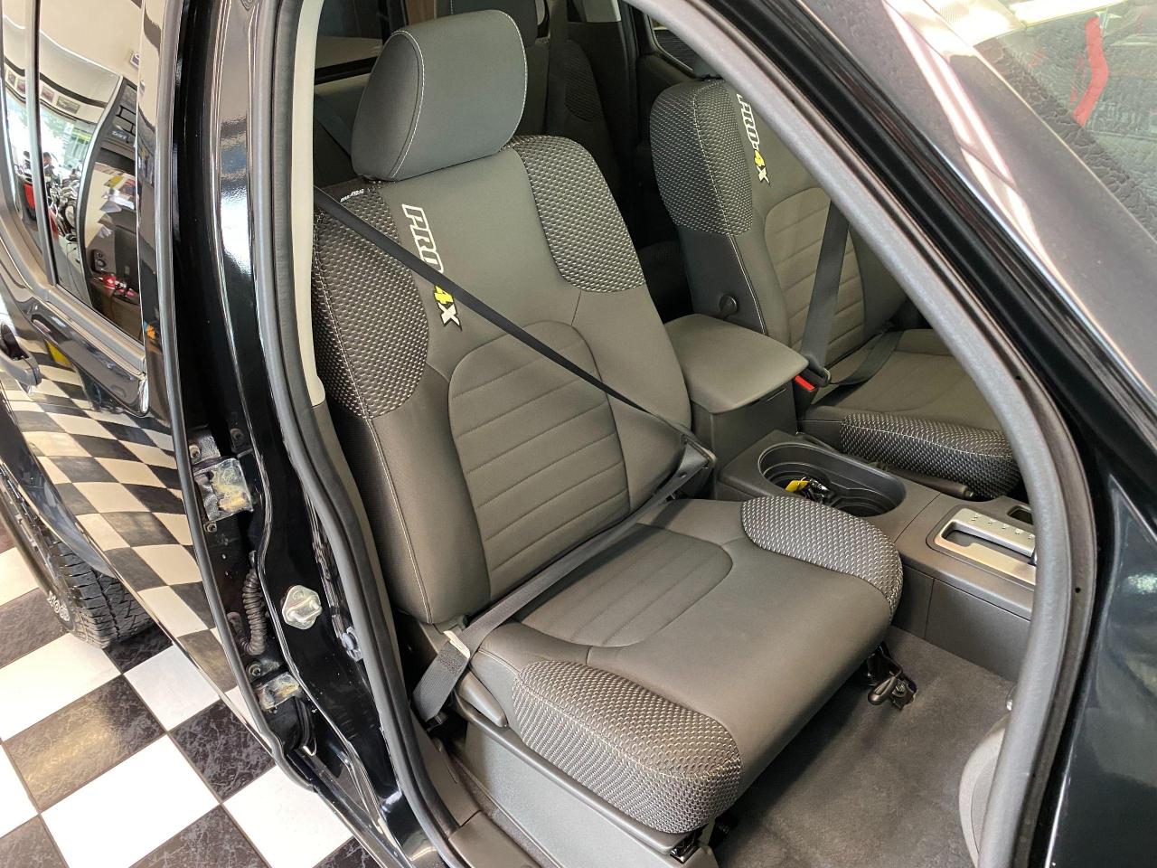 2019 Nissan Frontier Pro-4X 4.0L V6 4x4+Roof+GPS+Cover+CLEAN CARFAX - Photo #23