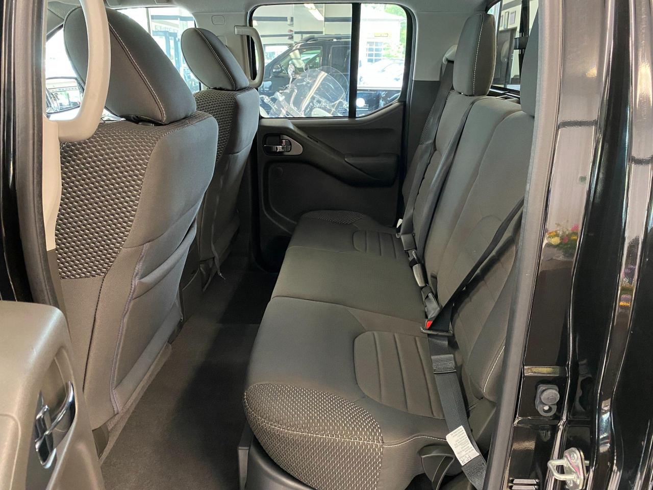 2019 Nissan Frontier Pro-4X 4.0L V6 4x4+Roof+GPS+Cover+CLEAN CARFAX - Photo #24