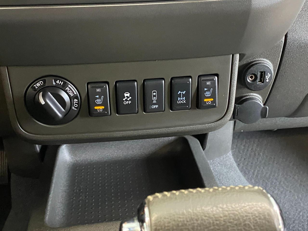 2019 Nissan Frontier Pro-4X 4.0L V6 4x4+Roof+GPS+Cover+CLEAN CARFAX - Photo #39