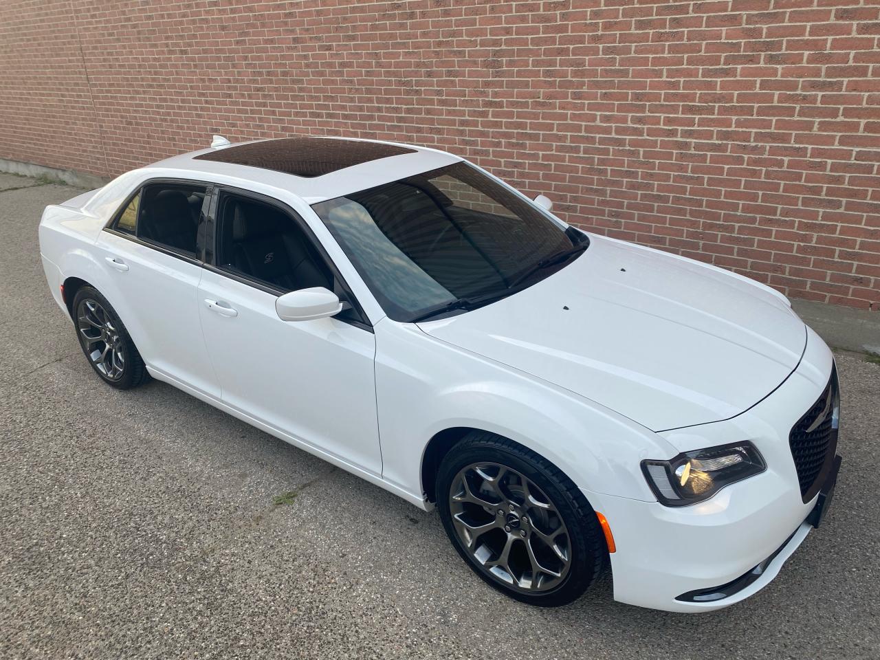 2018 Chrysler 300 300S - Photo #7