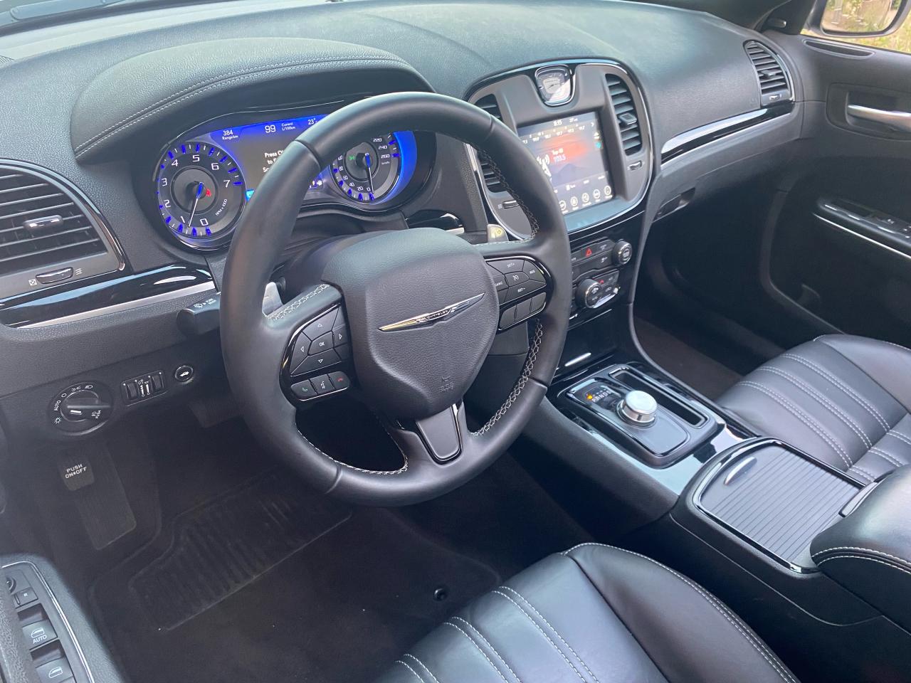 2018 Chrysler 300 300S - Photo #19