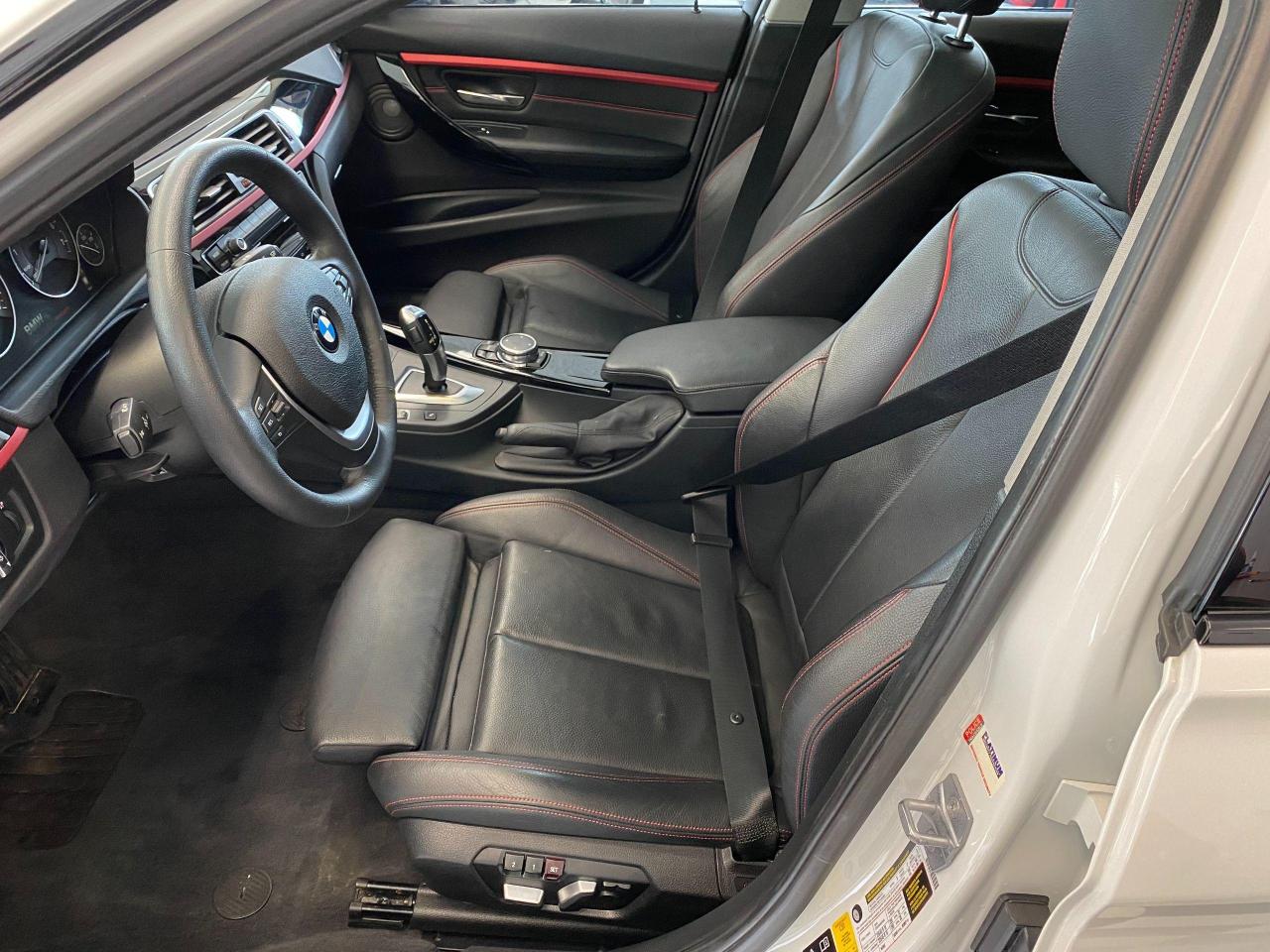 2017 BMW 3 Series 320i xDrive+ApplePlay+Camera+Sensors+CLEAN CARFAX - Photo #19