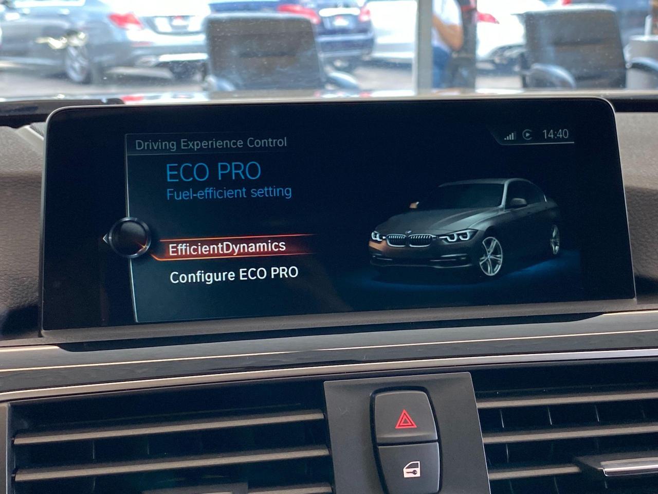 2017 BMW 3 Series 320i xDrive+ApplePlay+Camera+Sensors+CLEAN CARFAX - Photo #38