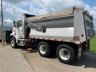 2007 Sterling 9500 TANDEM DUMP TRUCK - Photo #2