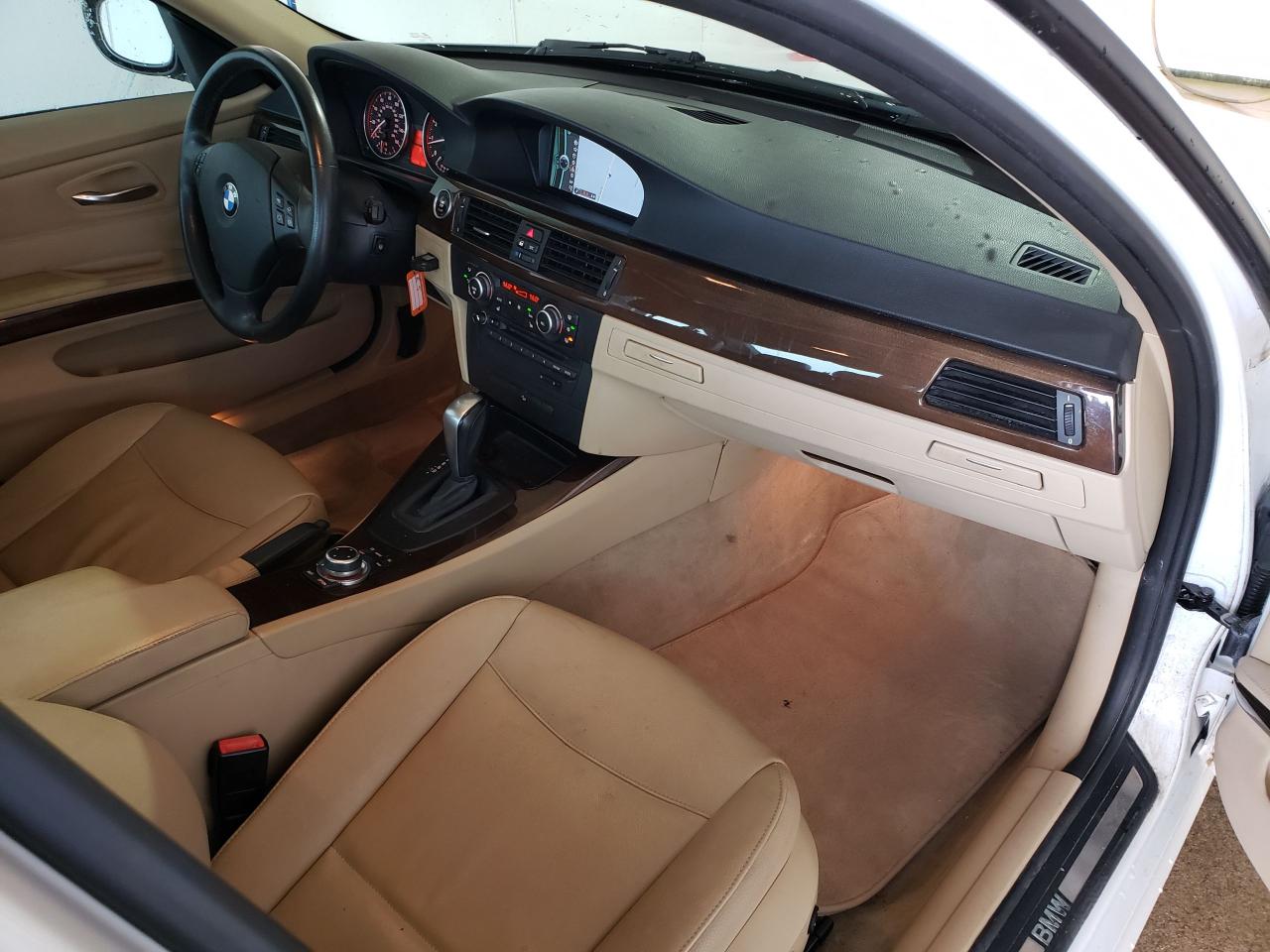 2011 BMW 3 Series  - Photo #1