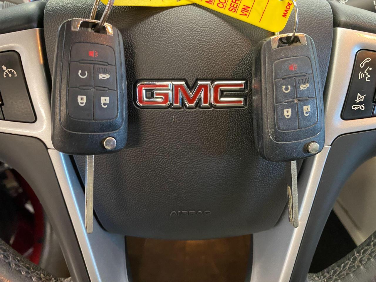 2010 GMC Terrain SLT-2 AWD+Leather+Camera+Bluetooth+CLEAN CARFAX - Photo #15