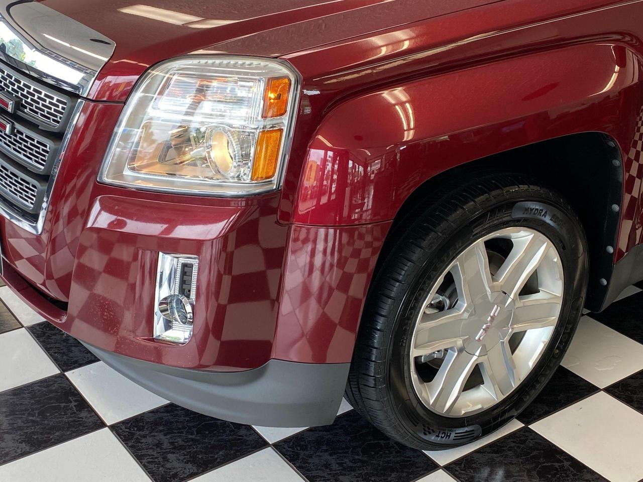 2010 GMC Terrain SLT-2 AWD+Leather+Camera+Bluetooth+CLEAN CARFAX - Photo #39