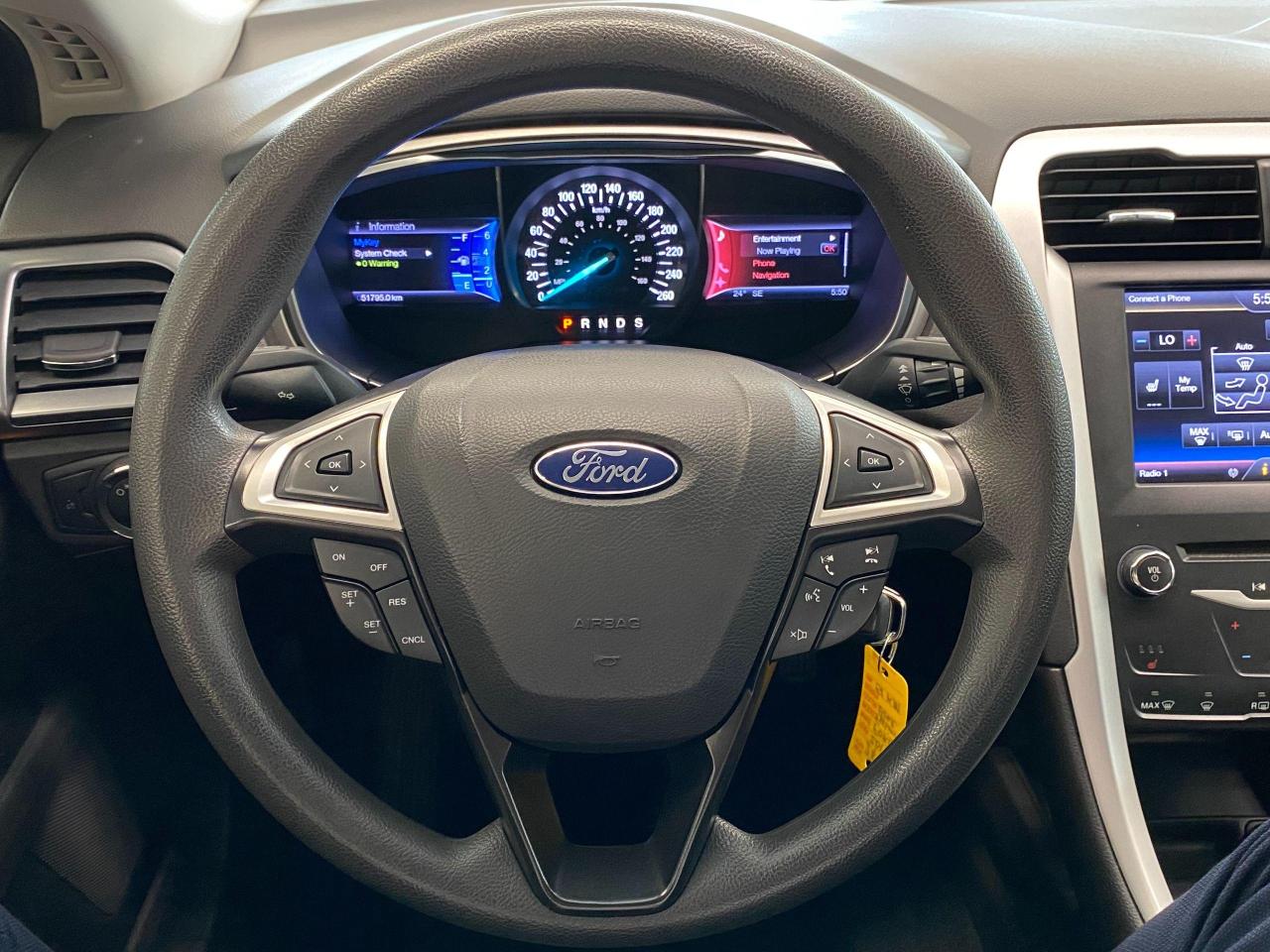 2013 Ford Fusion SE+Camera+Bluetooth+GPS+Heated Seats+CLEAN CARFAX - Photo #9