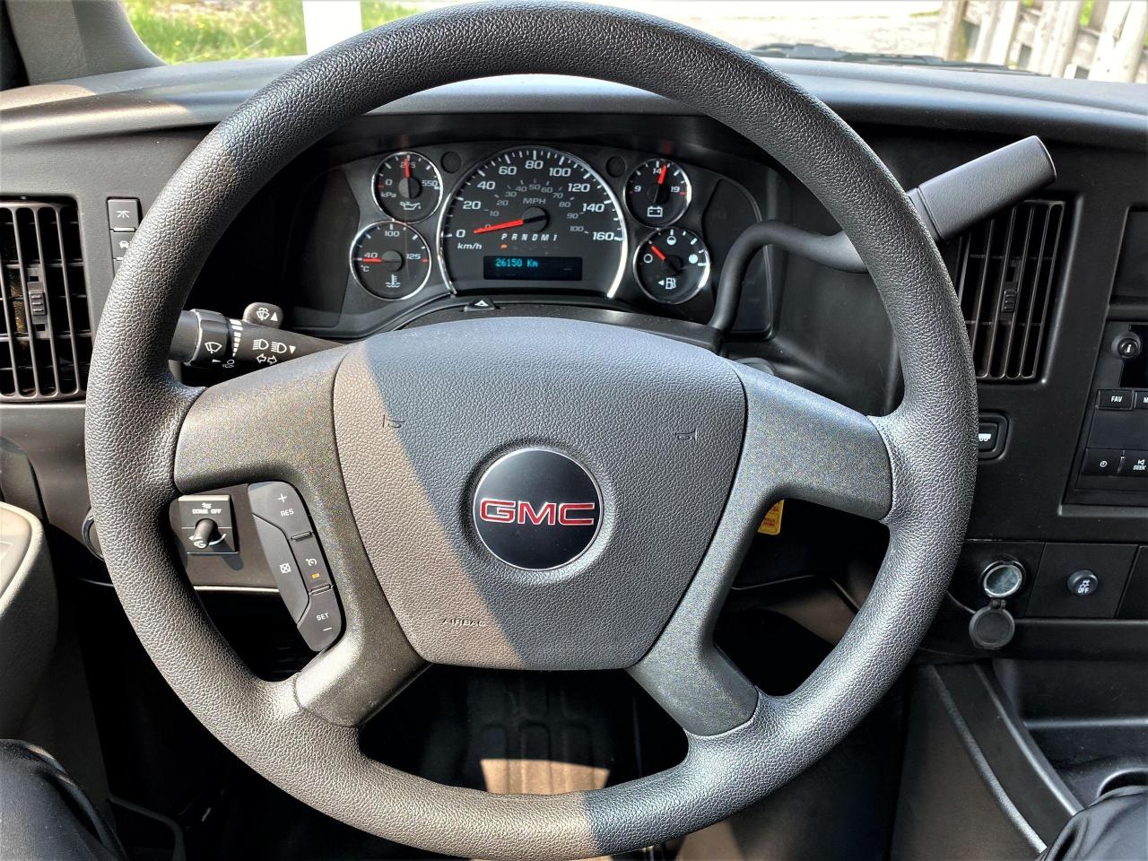 2019 GMC Savana 2500 Cargo 6.0L V8+Camera+CLEAN CARFAX - Photo #8