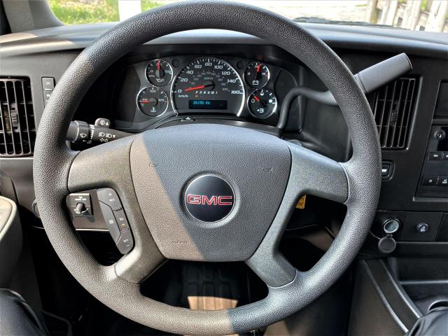 2019 GMC Savana 2500 Cargo 6.0L V8+Camera+CLEAN CARFAX Photo8