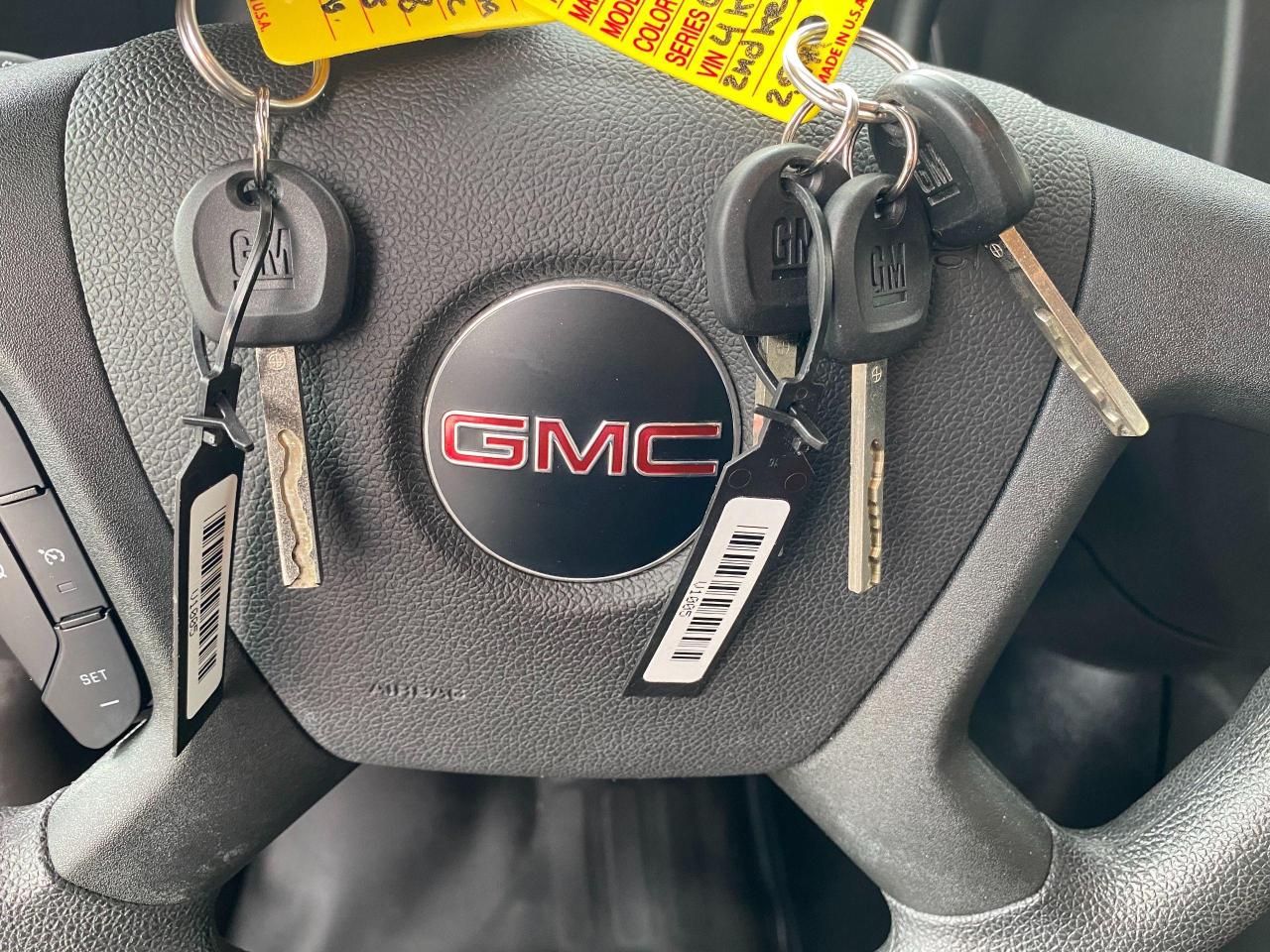2019 GMC Savana 2500 Cargo 6.0L V8+Camera+CLEAN CARFAX - Photo #14