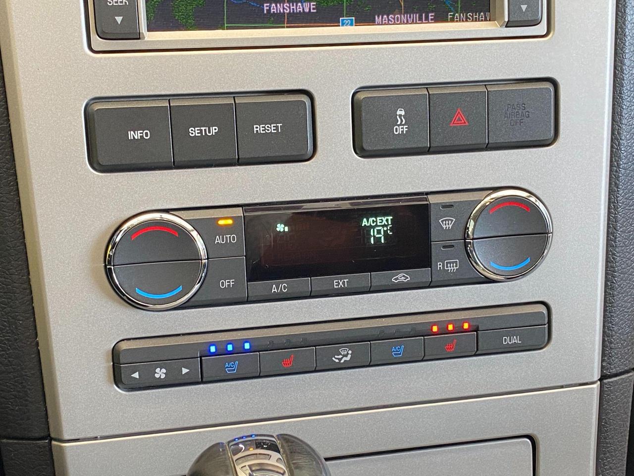 2008 Lincoln MKX AWD+Vented Leather Seats+GPS+Roof+CLEAN CARFAX - Photo #36
