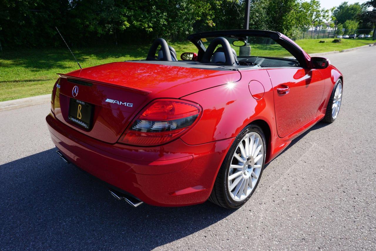 2005 Mercedes-Benz SLK STUNNING AMG 55 / ONTARIO CAR / HARDTOP ROADSTER Photo4