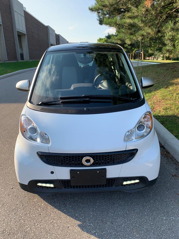 2013 Smart fortwo coupe ONLY 51,154 KMS! NAVIGATION/MOONROOF/FULLY LOADED! Photo4