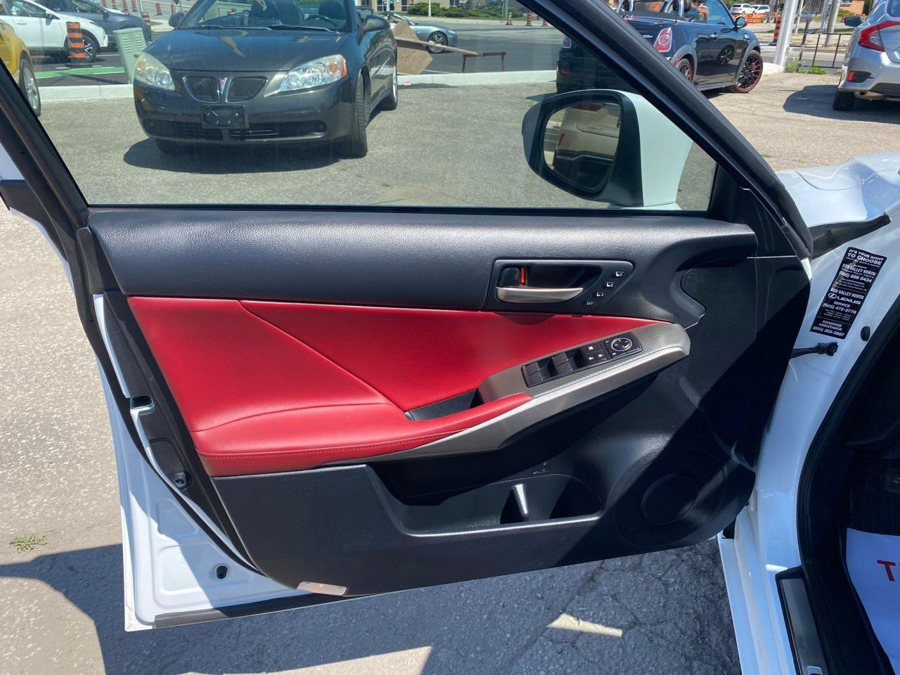 2018 Lexus IS IS 300 AWD F type RED LEATHER NO ACCIDENT NAV ROOF - Photo #6