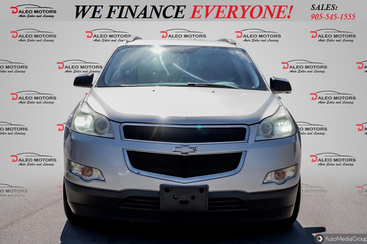 2009 Chevrolet Traverse LS / 7 PASSENGER Photo