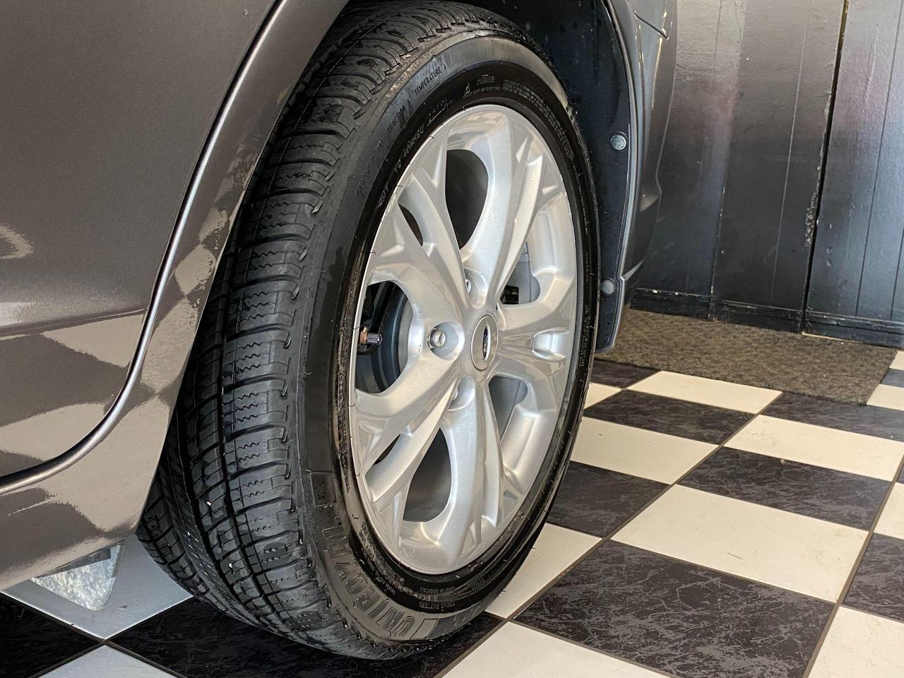 2012 Ford Fusion SE+New Tires & Brakkes+Power Options+CLEAN CARFAX - Photo #47