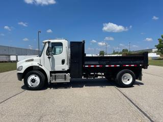 2010 Freightliner M2 SINGLE AXLE DUMP TRUCK - Photo #2