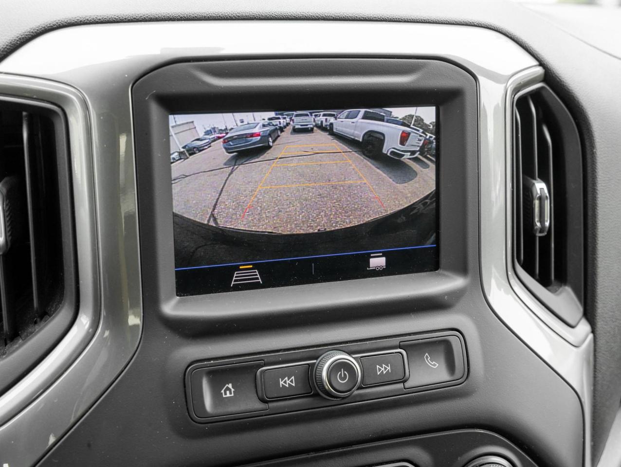 2020 Chevrolet Silverado 1500 Custom Photo