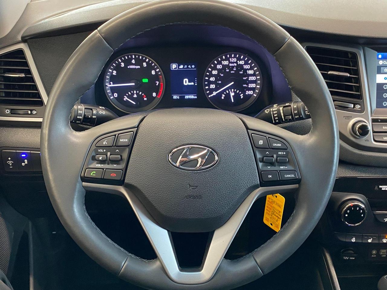 2018 Hyundai Tucson Premium+New Alloys & Tires+ApplePlay+CLEAN CARFAX - Photo #9