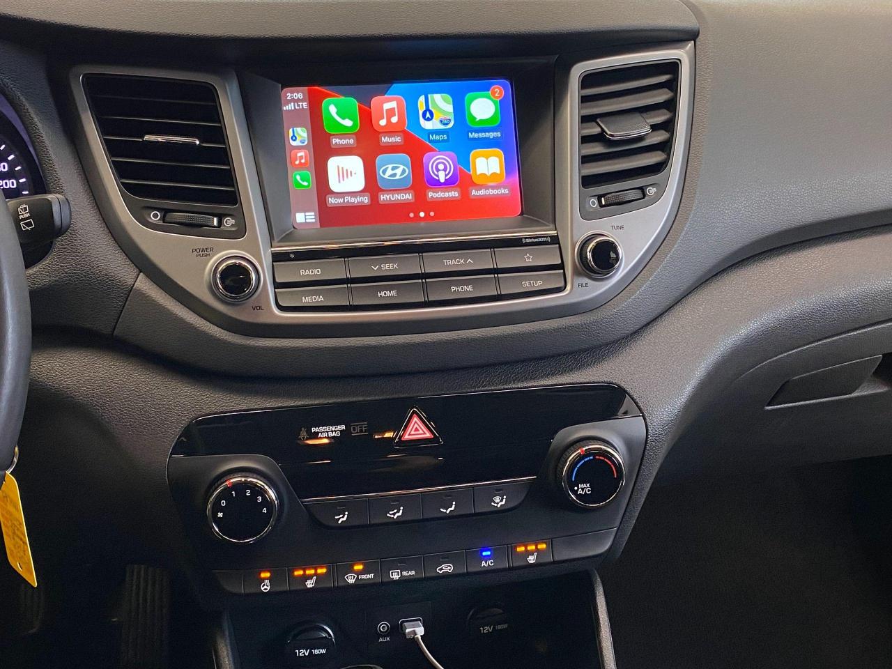 2018 Hyundai Tucson Premium+New Alloys & Tires+ApplePlay+CLEAN CARFAX - Photo #10