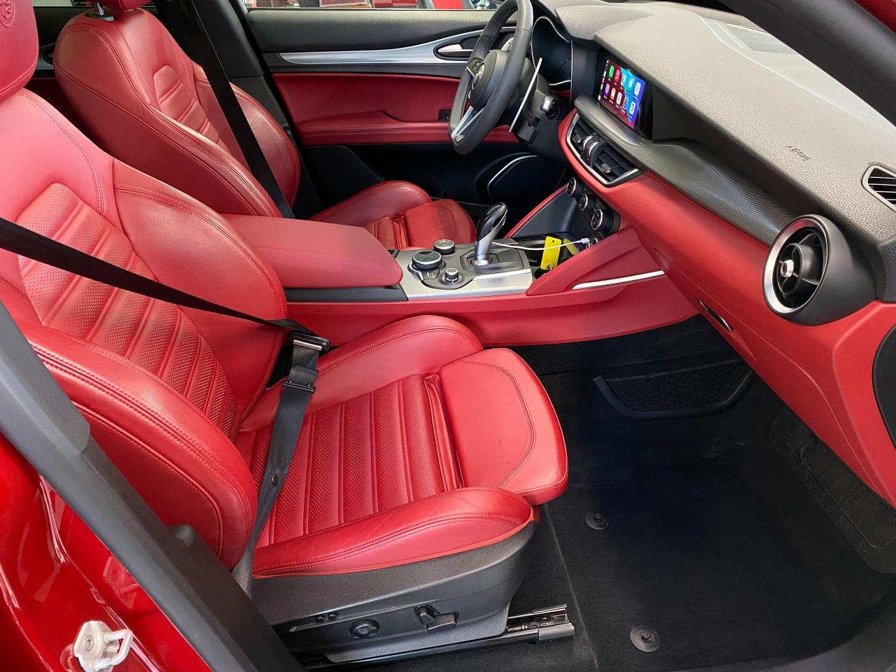 2018 Alfa Romeo Stelvio Ti Sport AWD+Assist PKG2+Roof+GPS+CLEAN CARFAX - Photo #24