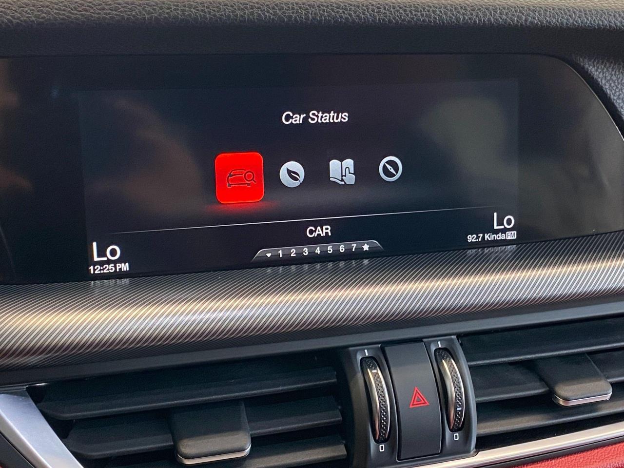 2018 Alfa Romeo Stelvio Ti Sport AWD+Assist PKG2+Roof+GPS+CLEAN CARFAX - Photo #35