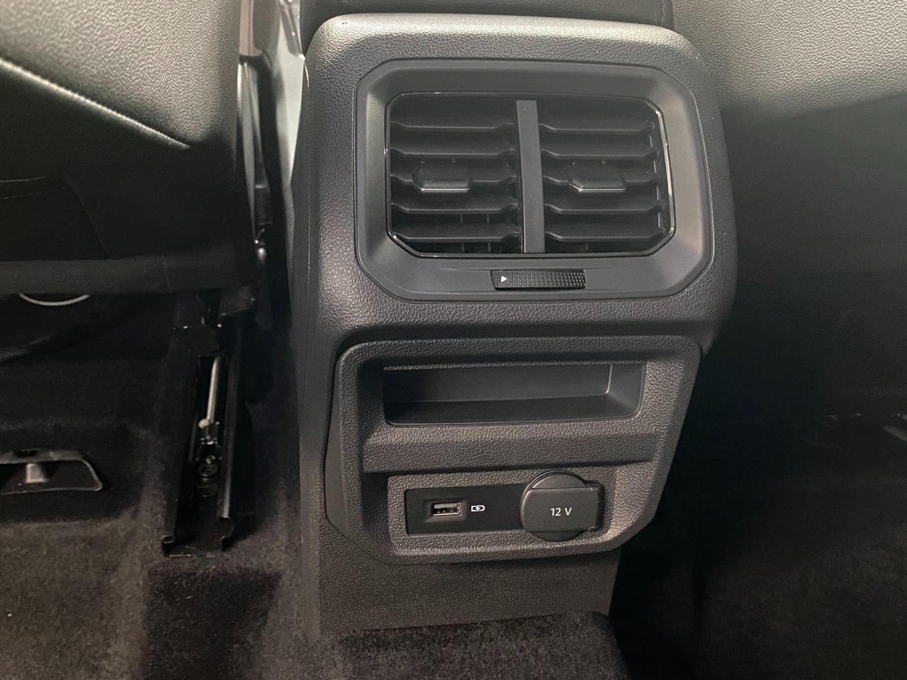 2019 Volkswagen Tiguan Comfortline AWD+ApplePlay+Leather+CLEAN CARFAX - Photo #28