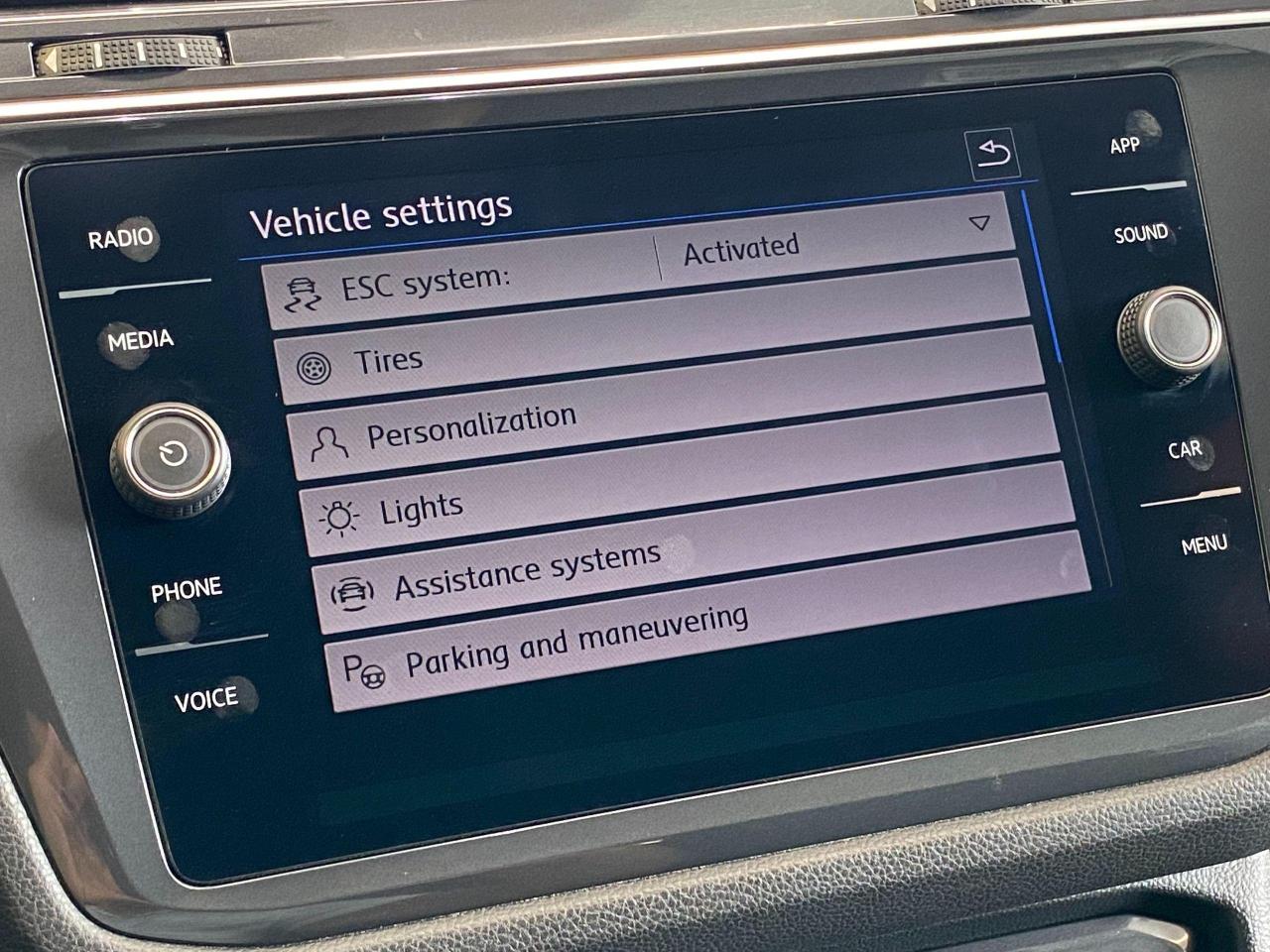 2019 Volkswagen Tiguan Comfortline AWD+ApplePlay+Leather+CLEAN CARFAX Photo108