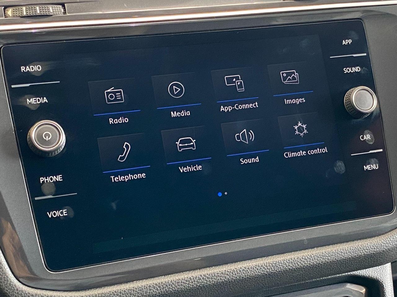 2019 Volkswagen Tiguan Comfortline AWD+ApplePlay+Leather+CLEAN CARFAX - Photo #38