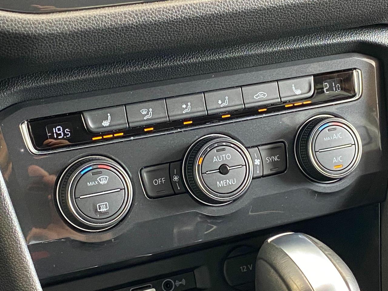2019 Volkswagen Tiguan Comfortline AWD+ApplePlay+Leather+CLEAN CARFAX Photo112