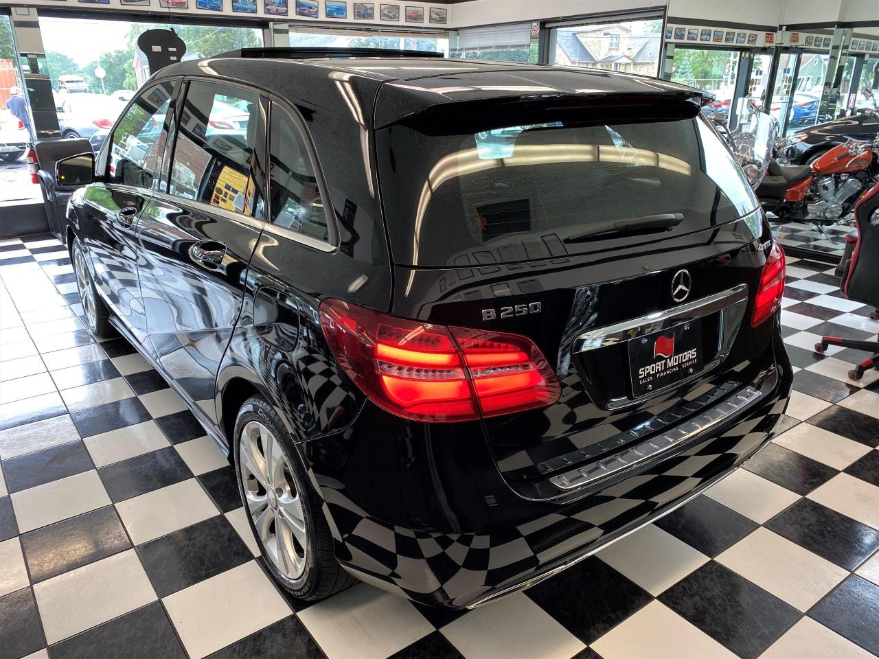 2017 Mercedes-Benz B-Class B 250 4MATIC+ApplePlay+Xenons+Camera+CLEAN CARFAX - Photo #2