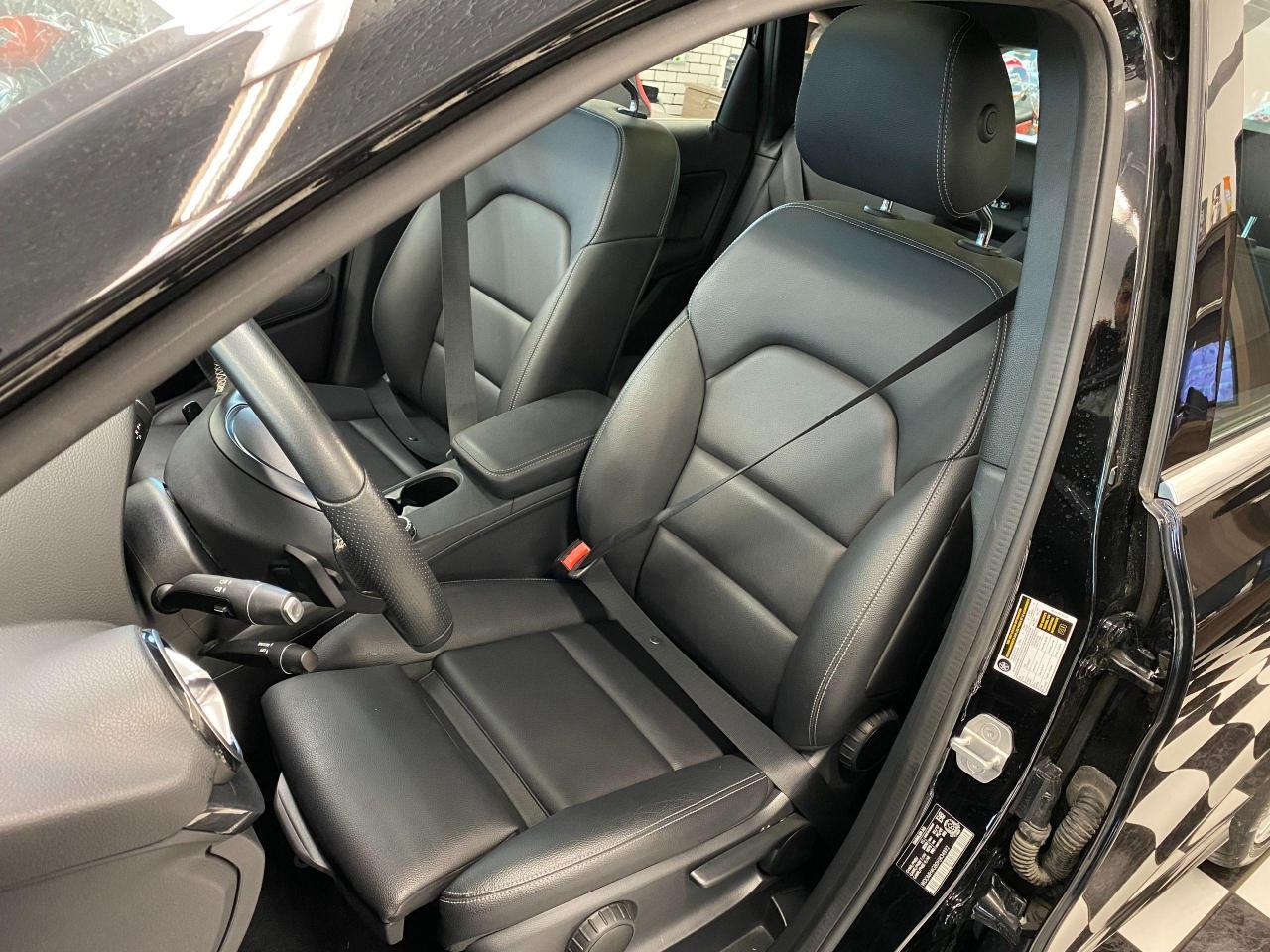 2017 Mercedes-Benz B-Class B 250 4MATIC+ApplePlay+Xenons+Camera+CLEAN CARFAX - Photo #20