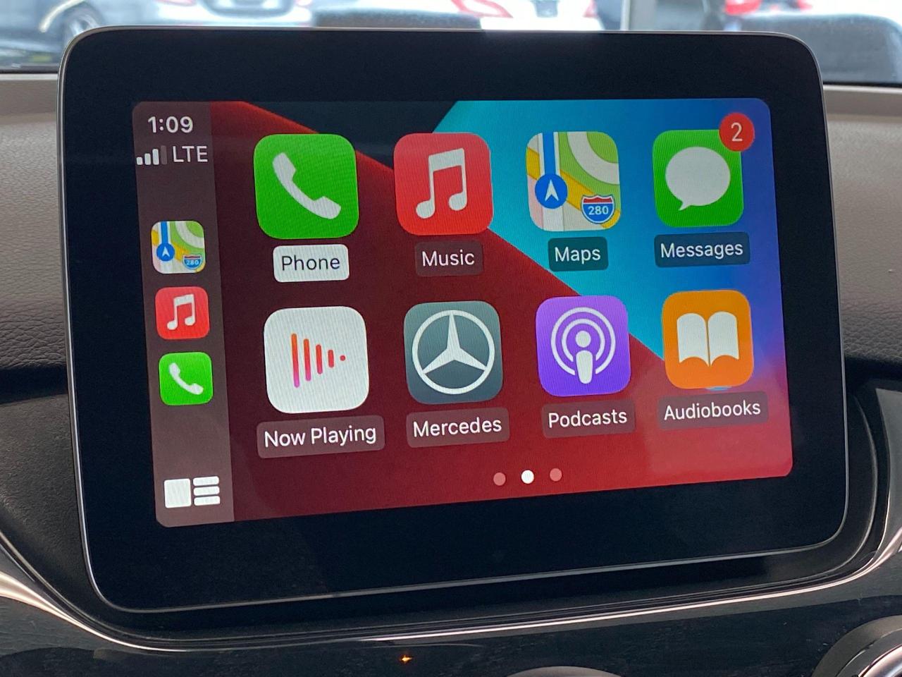 2017 Mercedes-Benz B-Class B 250 4MATIC+ApplePlay+Xenons+Camera+CLEAN CARFAX - Photo #31