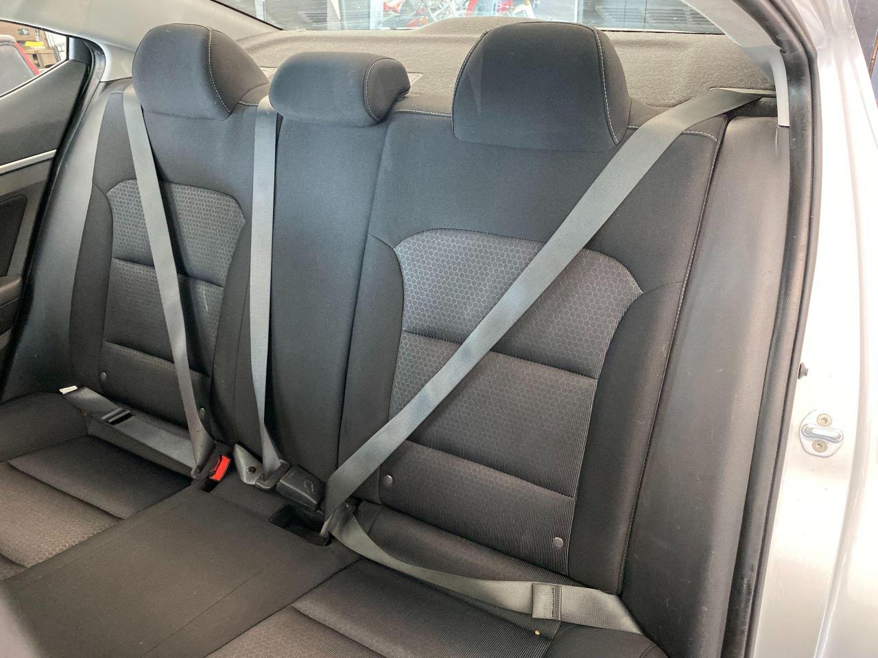 2018 Hyundai Elantra GL SE+Sunroof+Push Start+ApplePlay+CLEAN CARFAX - Photo #25