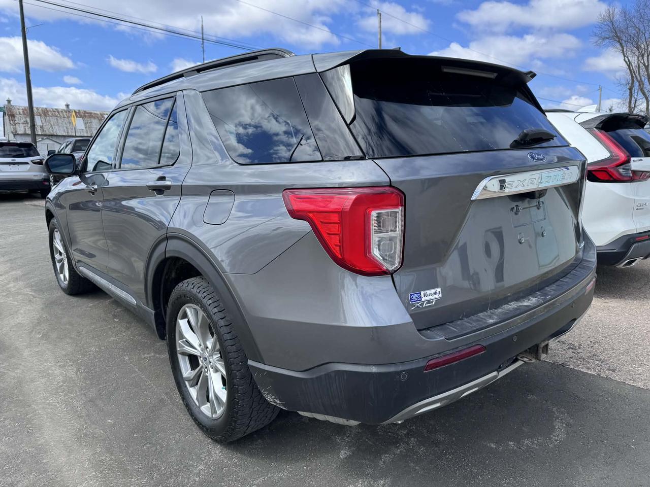 2021 Ford Explorer XLT Photo