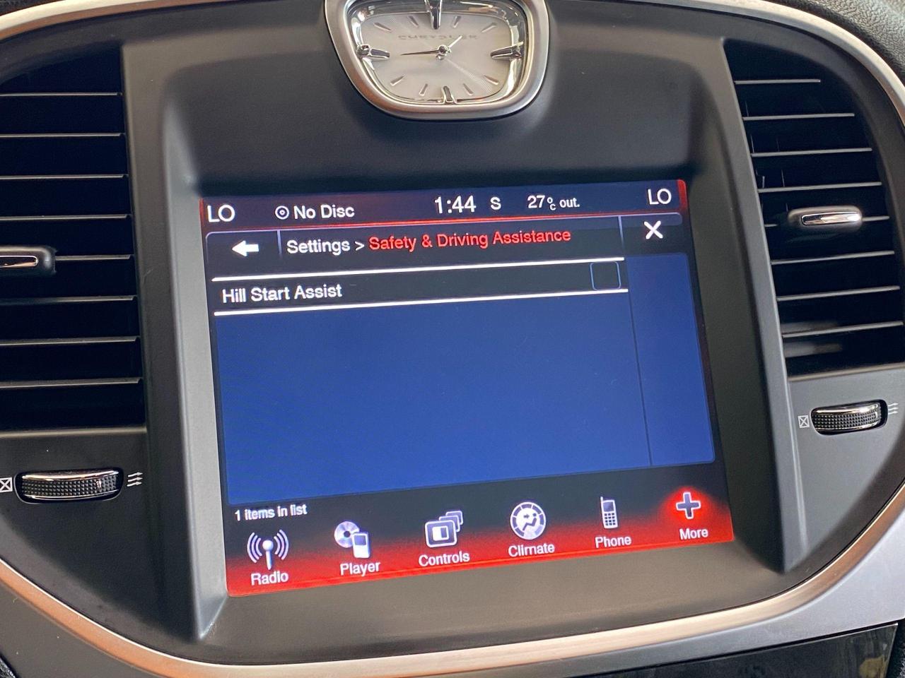 2011 Chrysler 300 Touring+Leather+Push Start+New Brakes+A/C+ - Photo #32