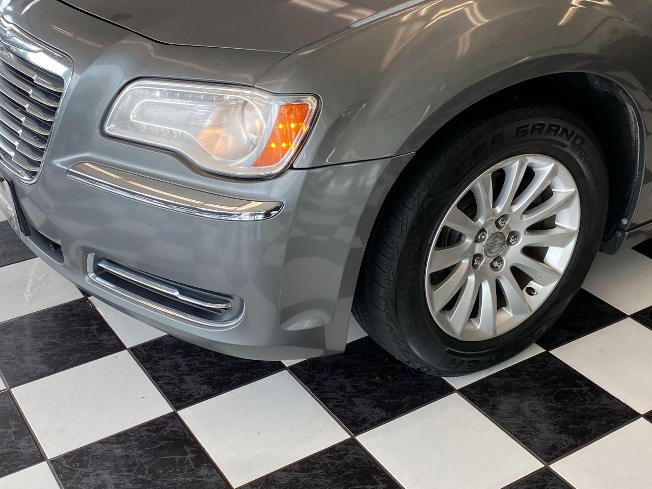 2011 Chrysler 300 Touring+Leather+Push Start+New Brakes+A/C+ - Photo #36
