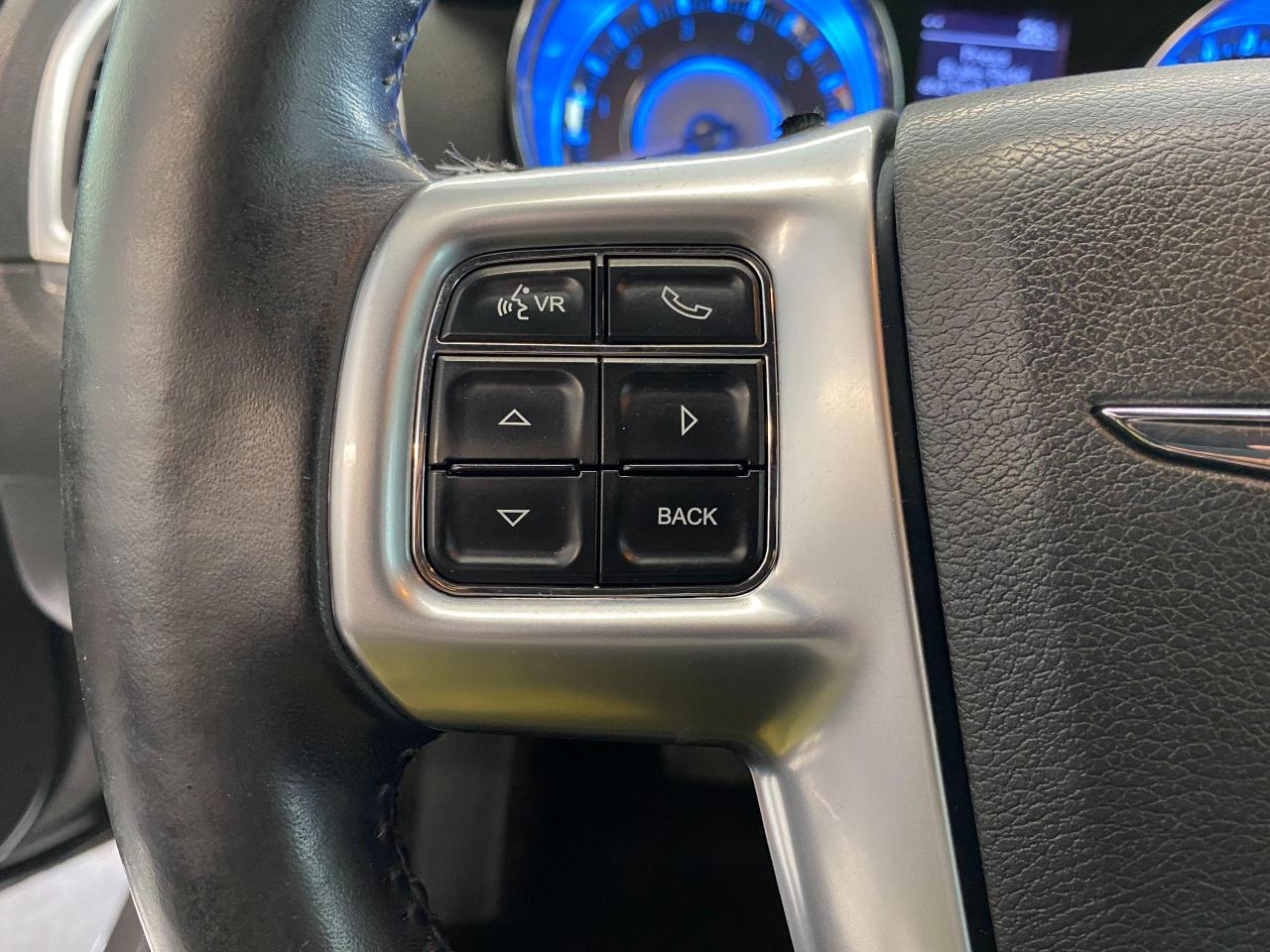 2011 Chrysler 300 Touring+Leather+Push Start+New Brakes+A/C+ - Photo #46