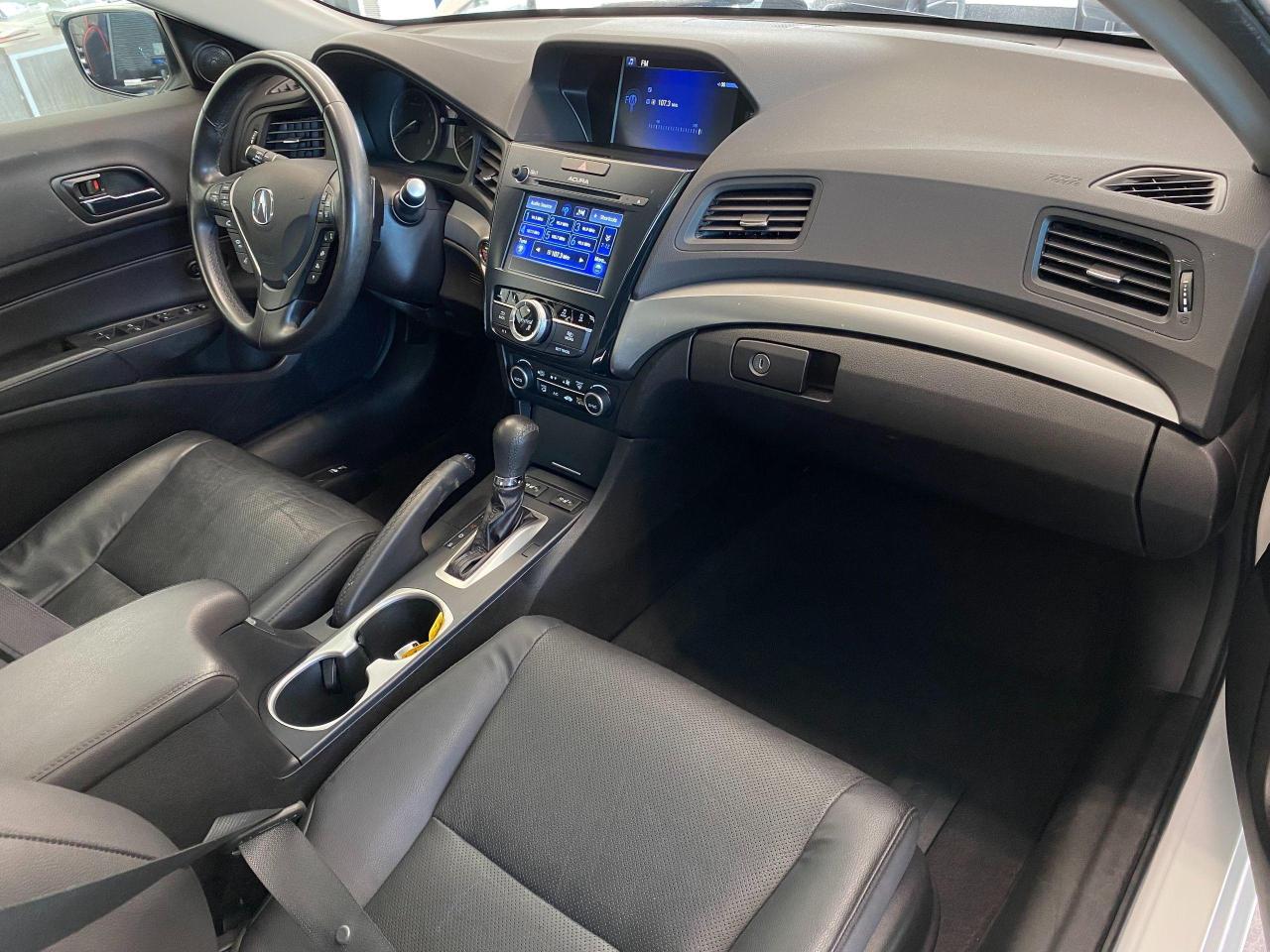 2017 Acura ILX PREMIUM+New Tires+Brakes+BlindSpot+CLEAN CARFAX Photo21