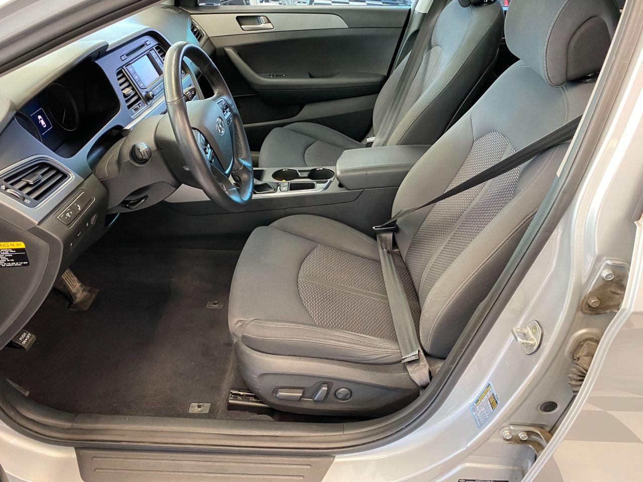 2016 Hyundai Sonata GLS+New Tires+Roof+Tinted+Blind Spot+Push Start - Photo #18