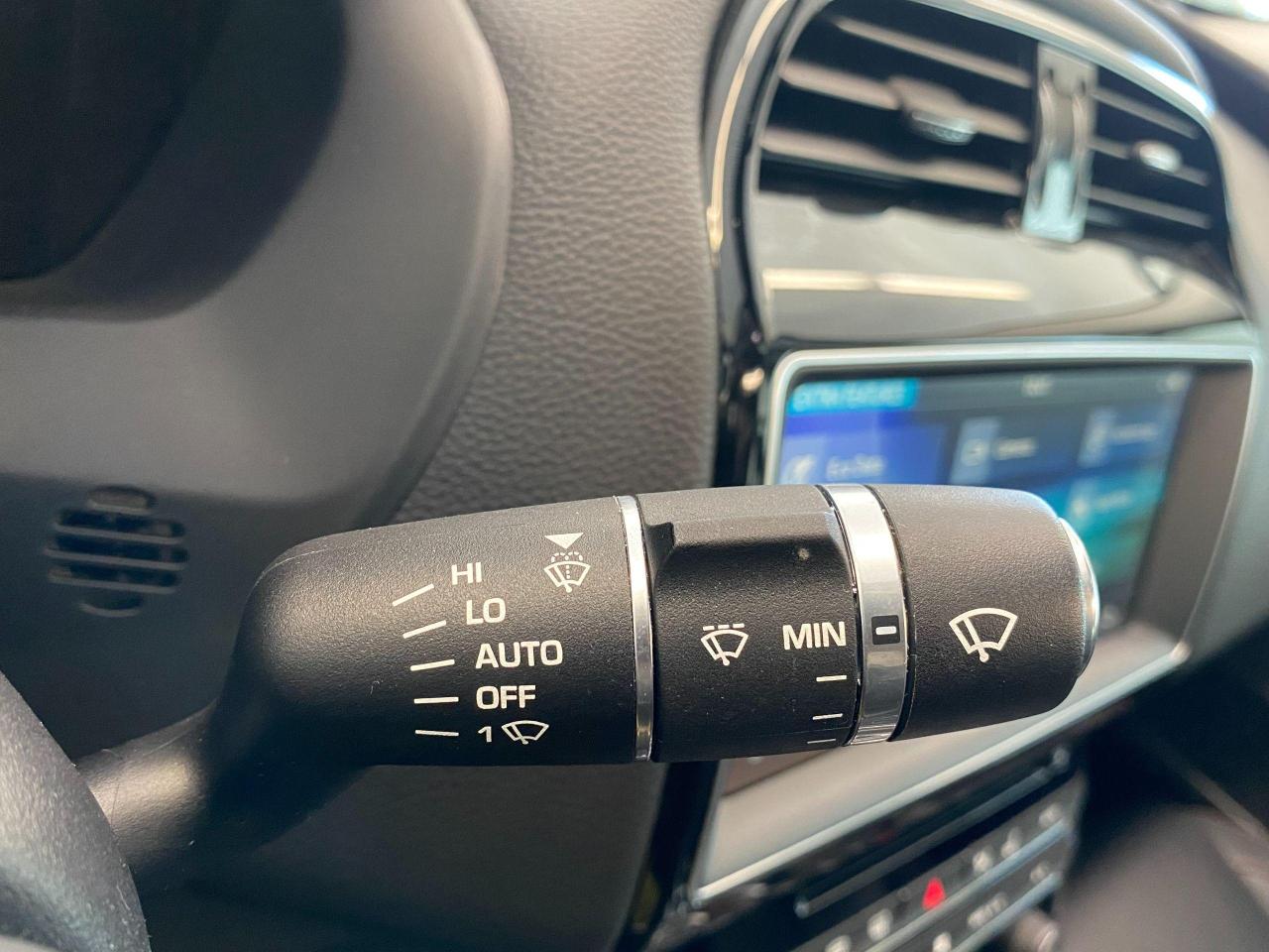 2018 Jaguar XE Prestige AWD+Apple Play+Cooled Seats+CLEAN CARFAX - Photo #57