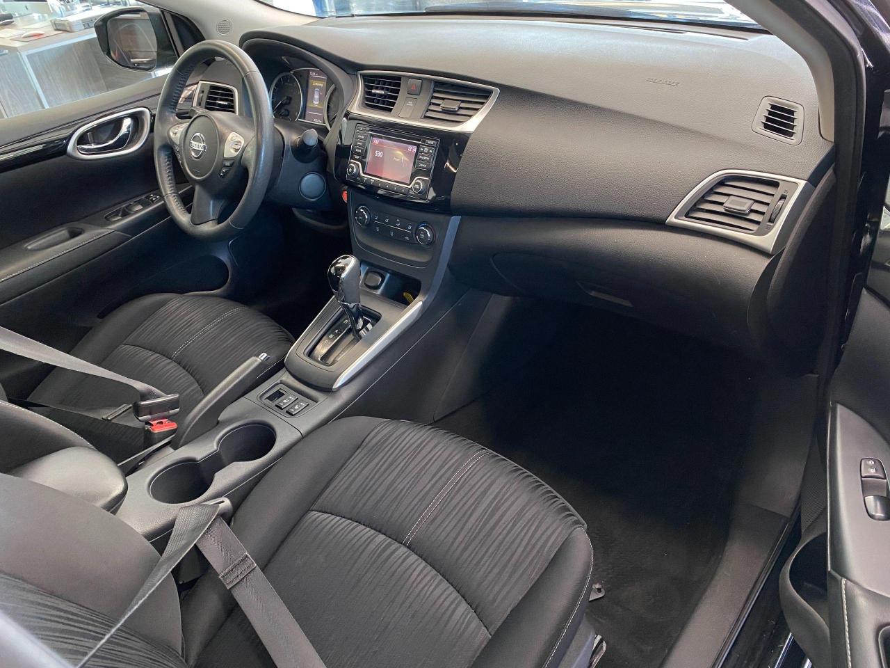 2017 Nissan Sentra SV+Camera+Heated Seats+Sunroof+ACCIDENT FREE - Photo #20