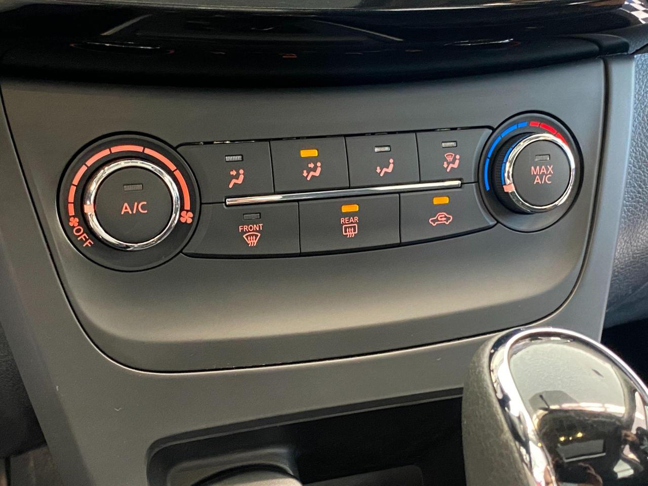 2017 Nissan Sentra SV+Camera+Heated Seats+Sunroof+ACCIDENT FREE Photo34
