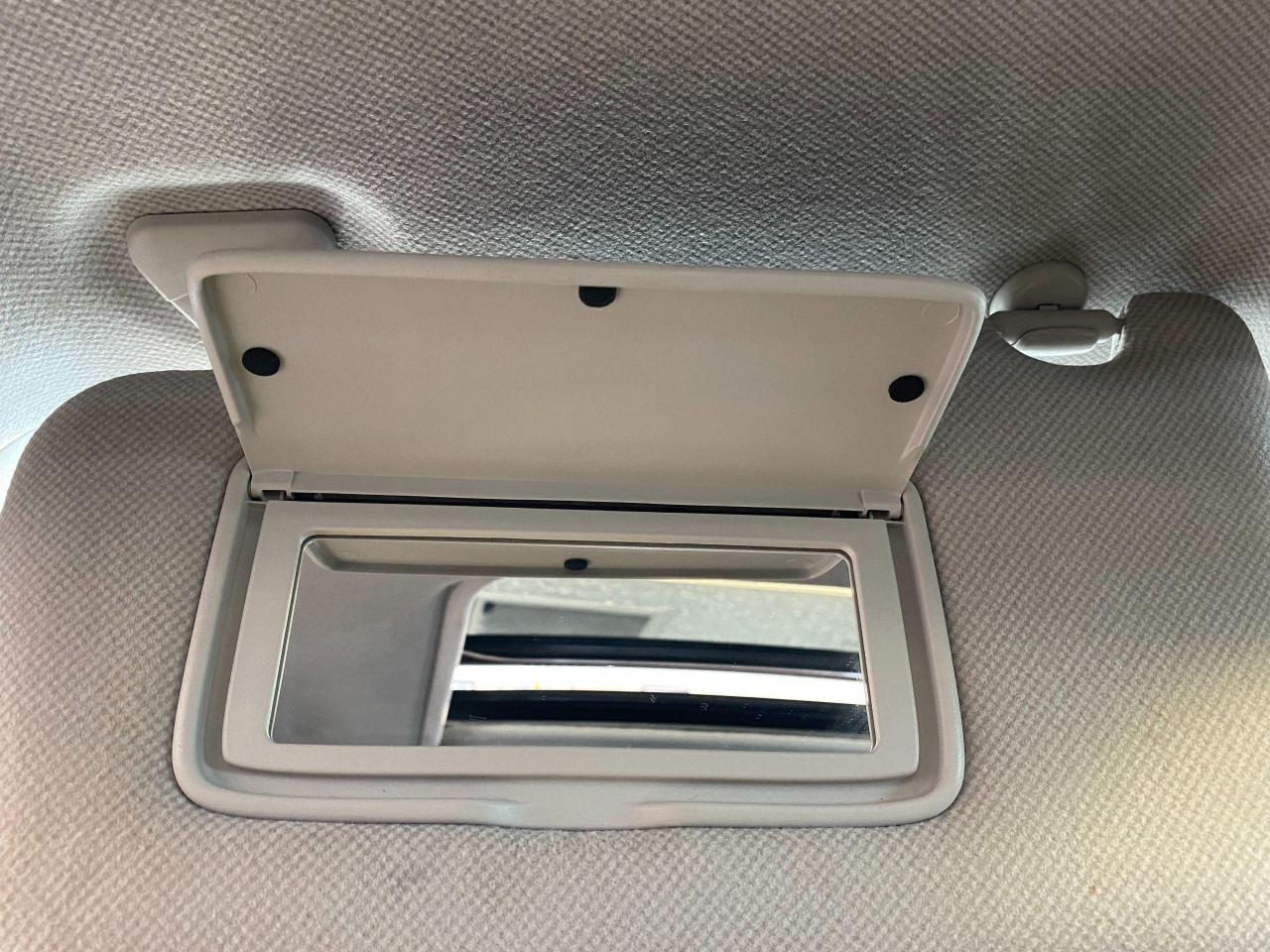 2017 Nissan Sentra SV+Camera+Heated Seats+Sunroof+ACCIDENT FREE - Photo #45