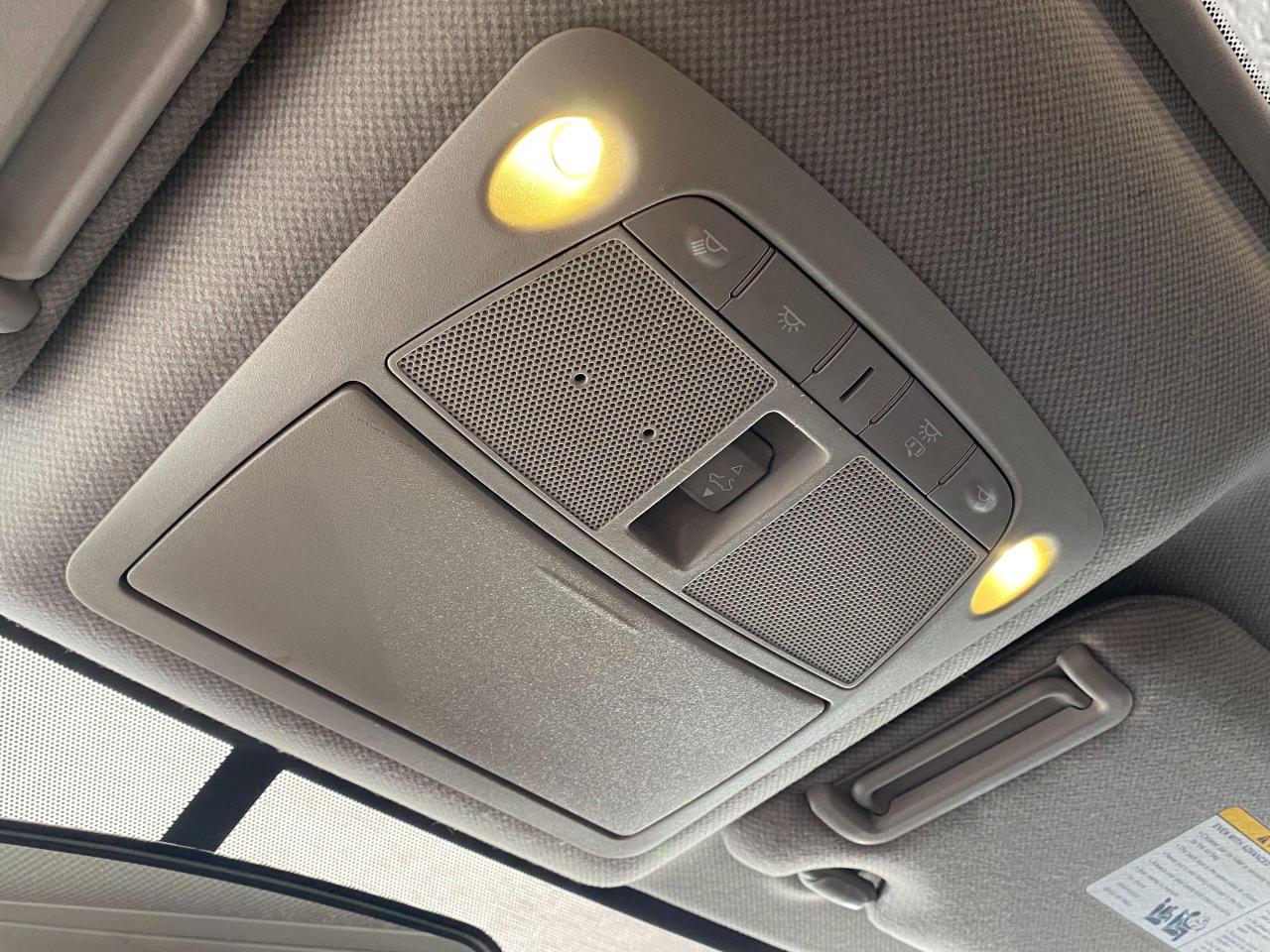 2017 Nissan Sentra SV+Camera+Heated Seats+Sunroof+ACCIDENT FREE - Photo #46