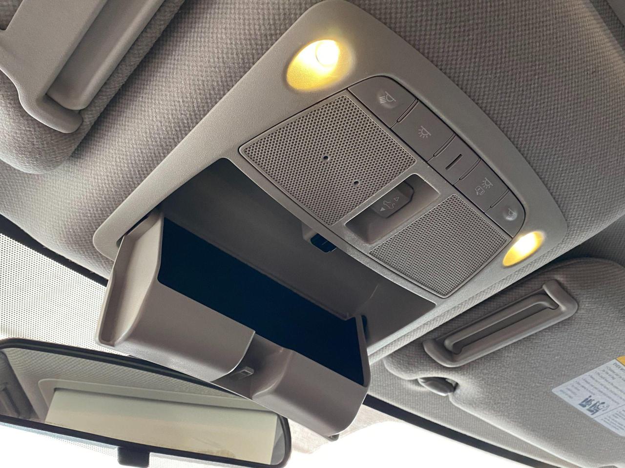 2017 Nissan Sentra SV+Camera+Heated Seats+Sunroof+ACCIDENT FREE - Photo #47