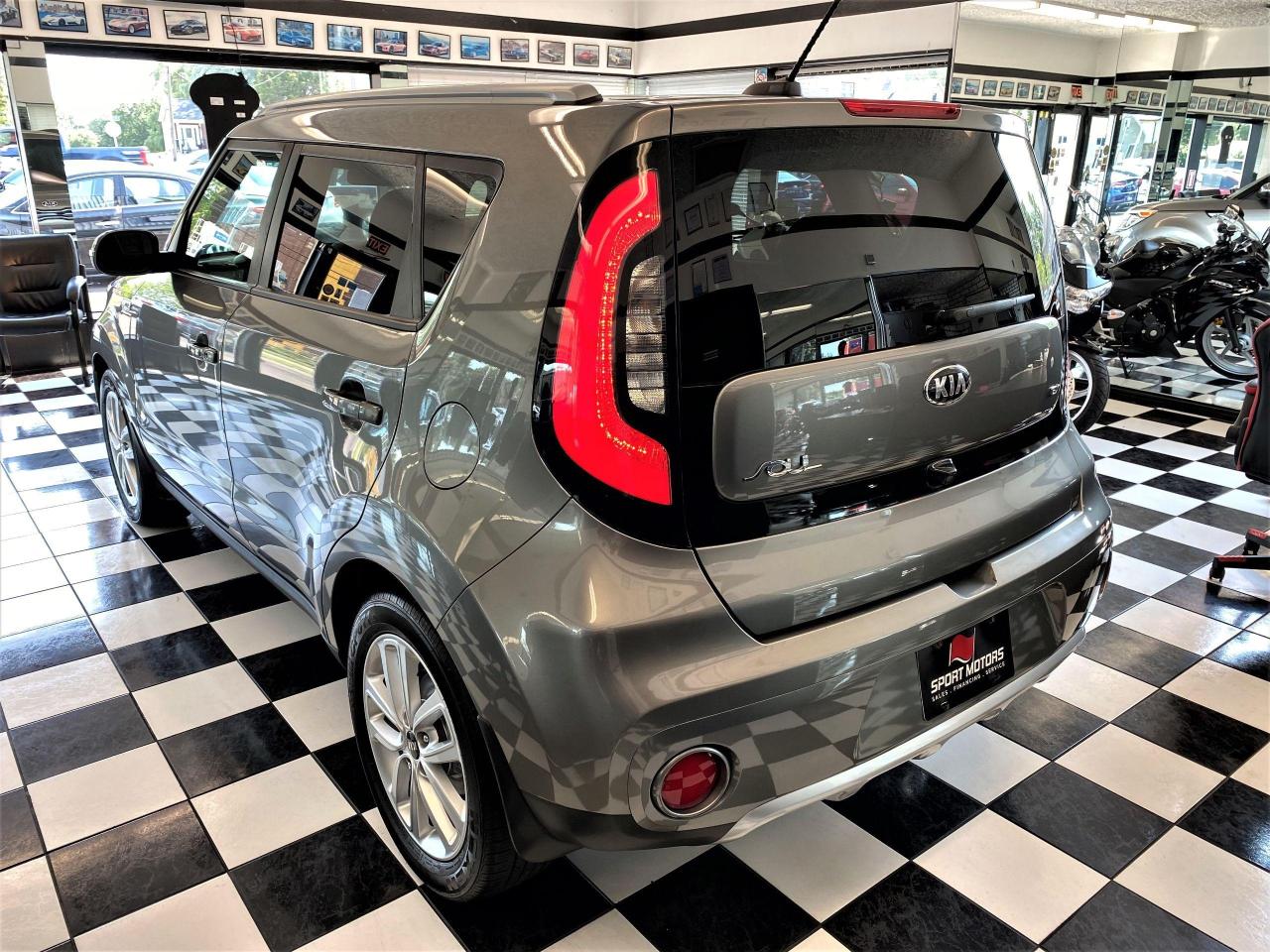 2017 Kia Soul EX Premium+ApplePlay+Heated Seats+CLEAN CARFAX - Photo #2