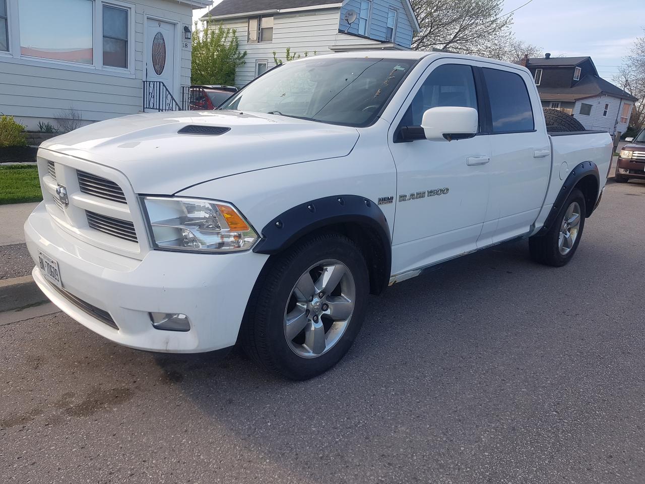 Photo of White 2011 RAM 1500