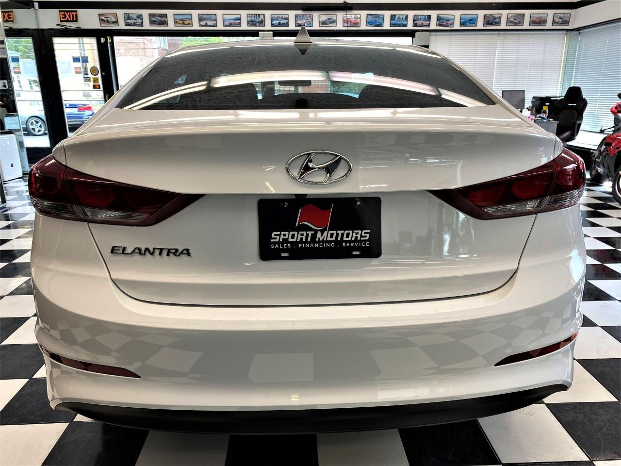 2018 Hyundai Elantra GL+ApplePlay+Camera+Blind Spot+Tinted+CLEAN CARFAX Photo72